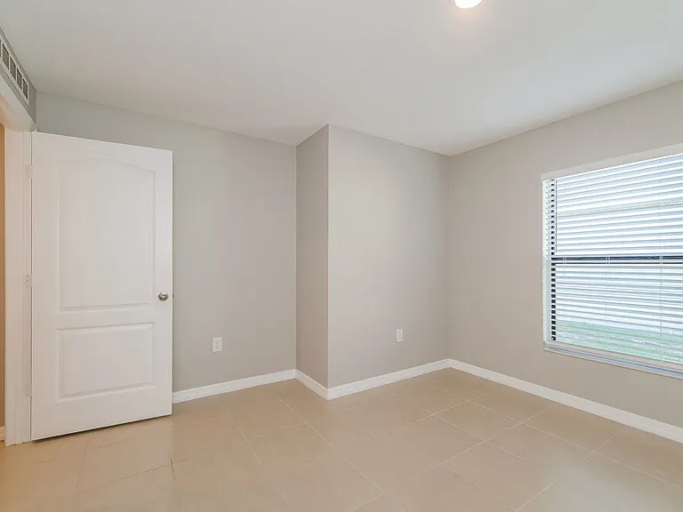 246 Hyacinth Ct — Photo 14