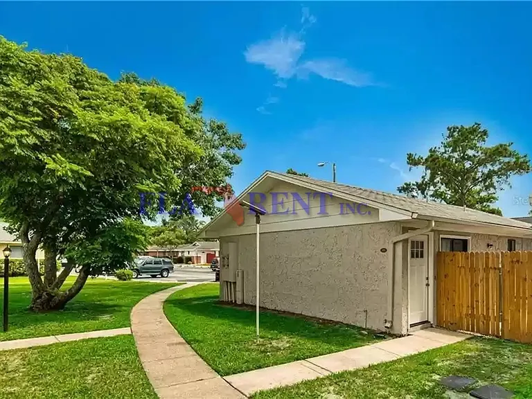 315 San Miguel St — Photo 2