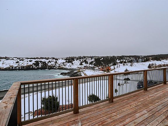 4th image of 43 Moores Valley Road