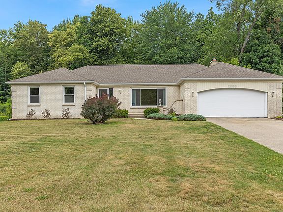 2nd image of 13885 Windemere Dr NW
