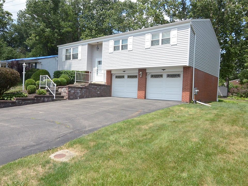 1st image of 135 Irene Dr