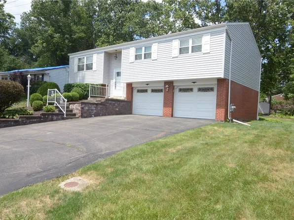 135 Irene Dr, Butler, PA 16001