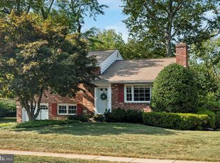 319 Landsende Rd, Devon, PA 19333