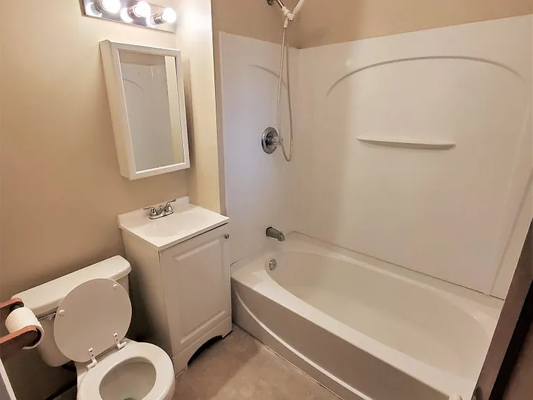 728 Lincoln Ave — Photo 3