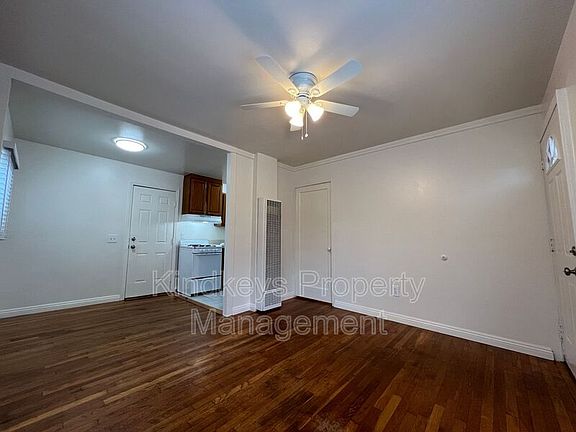 4th image of 5046.5 Muir Ave