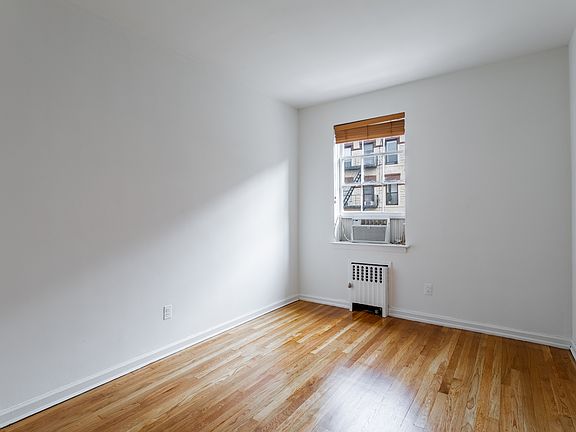 4th image of 248 W 21st St APT 4A