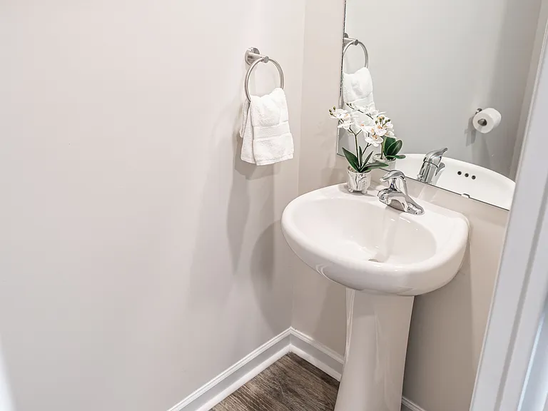 207 Maddox Dr — Photo 10