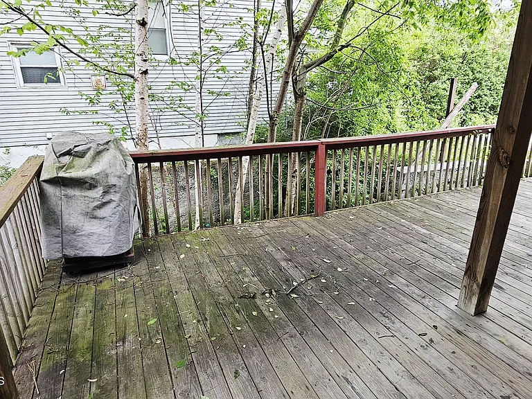 1629 Vine St — Photo 12