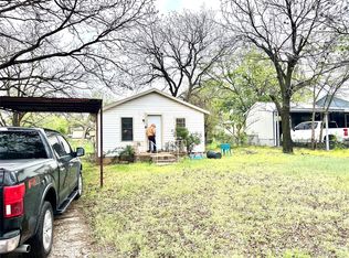 111 Summitt Ave, Graham, TX 76450