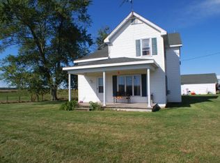 15563 N 1800th St, Chrisman, IL 61924