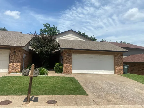 3812 Summer Cloud Dr, Edmond, OK 73013