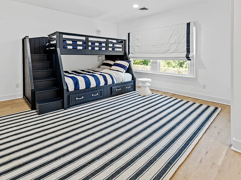 81 Leos Ln — Photo 34