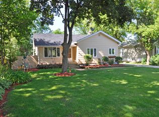 10292 W Beach Rd, Beach Park, IL 60087