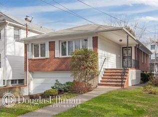 3607 211th St, Flushing, NY 11361