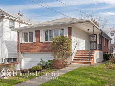 3607 211th St, Flushing, NY, 11361
