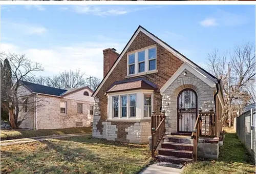 3711 N 48th St Photo 1