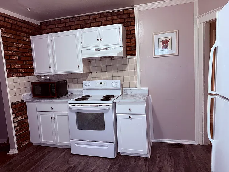 7006 Garesche Ave — Photo 12