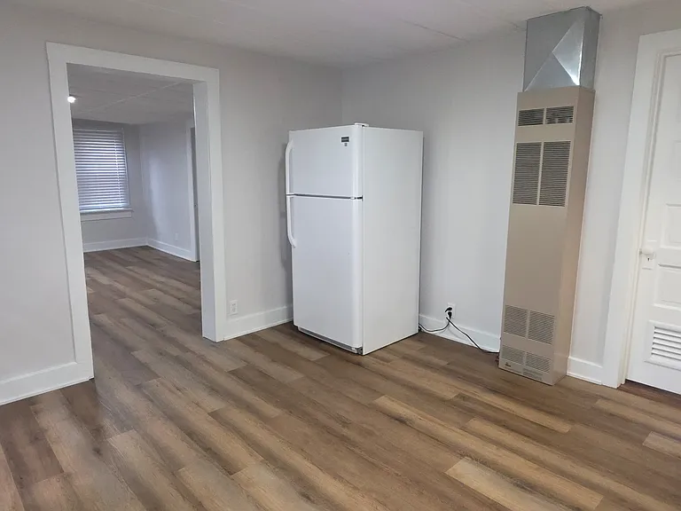 1304 Darwin Ave — Photo 16