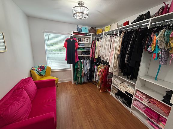 4th image of 2549 Baytown Cir