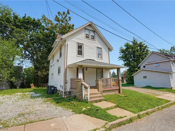 285 Sumner Ct, Akron, OH 44311