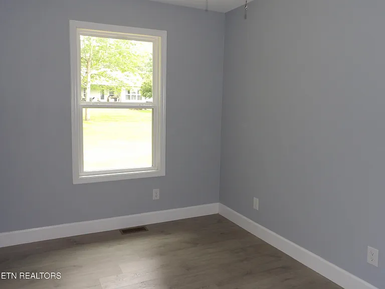 707 Oneida Ln — Photo 18