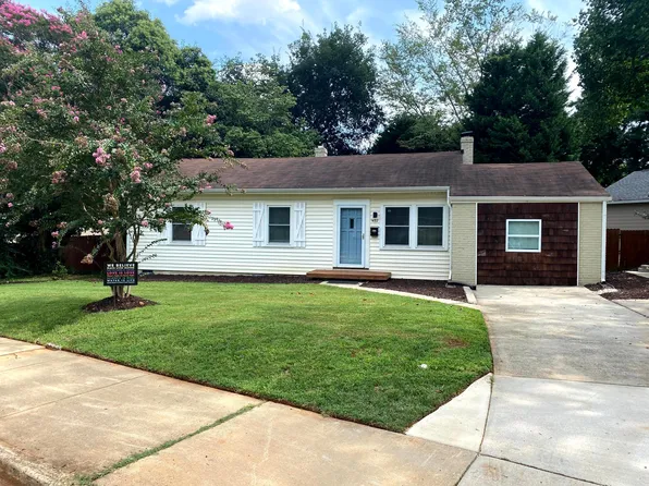 1432 Seneca Pl, Charlotte, NC 28209