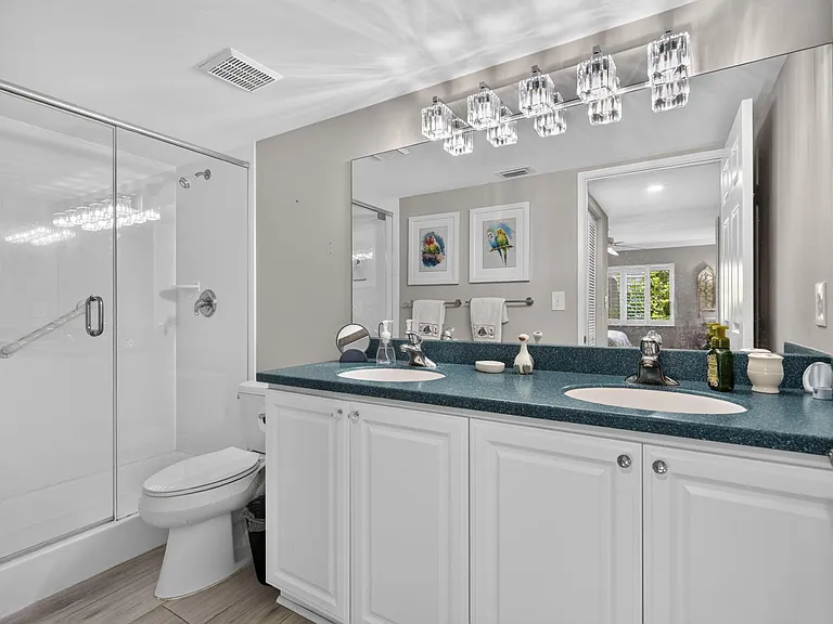 275 Palm Ave #D — Photo 25