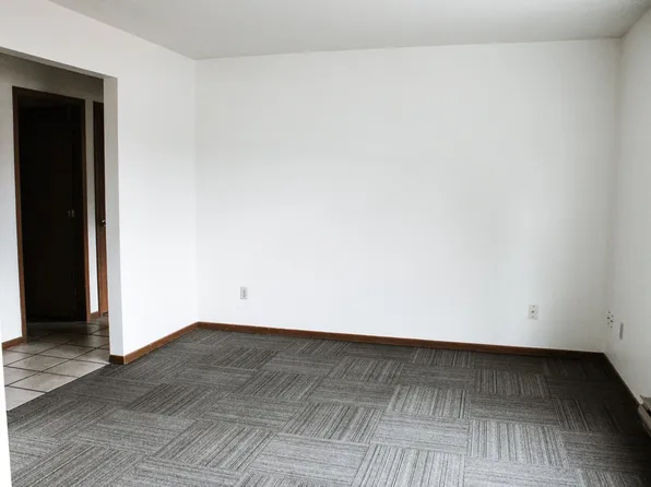 1103 Glades, 1103 Glades Dr #1, Altoona, WI 54720