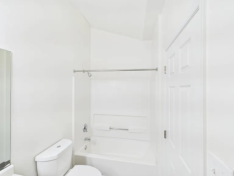 Botanica Cottages Apartment Homes — Photo 38