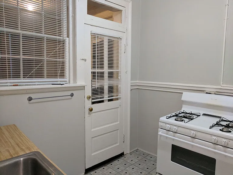 3000 Monument Avenue — Photo 19