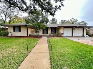10206 Catlett Ln, La Porte, TX 77571