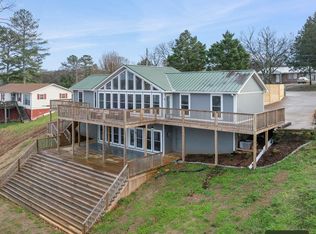 435 Carter Dr, Tuscumbia, AL 35674