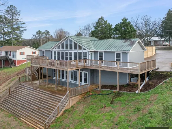 435 Carter Dr, Tuscumbia, AL 35674