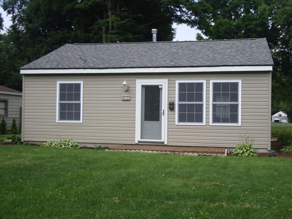 87 Oakdale Ave S