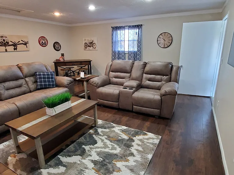 6681 Cincinnati Dayton Rd — Photo 15
