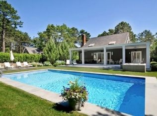 6 Sandown Ct, East Hampton, NY 11937