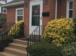 235 Newportville Rd, Croydon, PA 19021