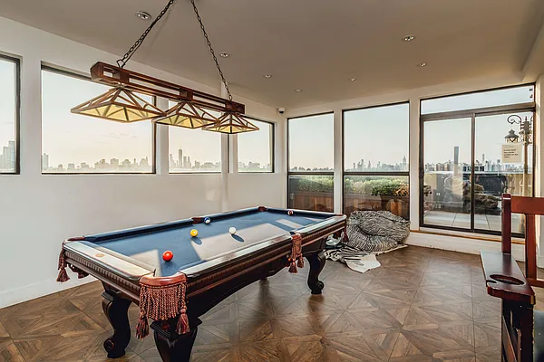 Rented by Nooklyn NYC LLC | media 72