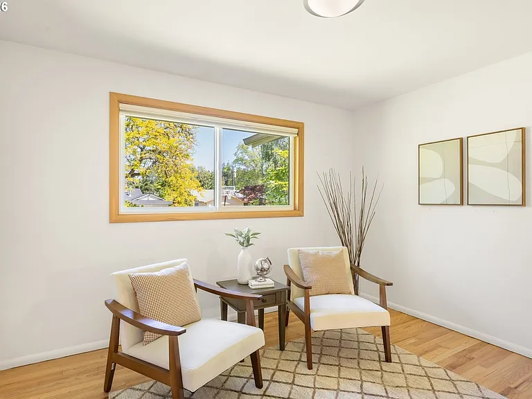 12320 SW Tremont St — Photo 14