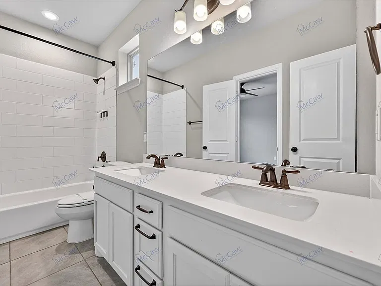 4224 Riverside Dr — Photo 15