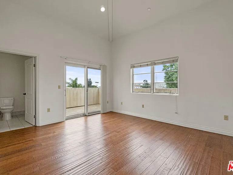 10765 Wilkins Ave #3 — Photo 11