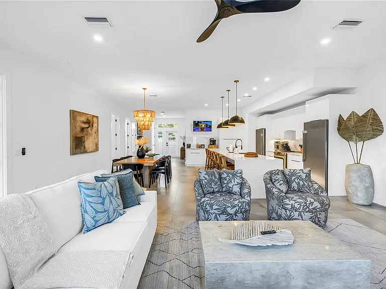2065 Goldenrod St — Photo 26