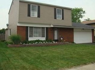 8637 Canyon Cove Rd, Galloway, OH 43119