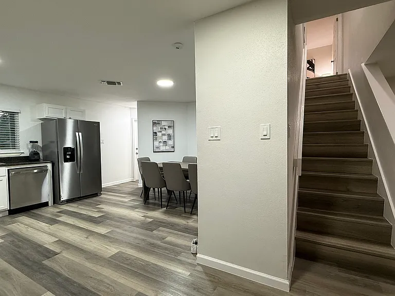 3323 Coral Grove Dr — Photo 8