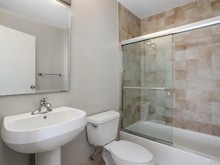 6533 E Jefferson Ave #413W — Photo 21
