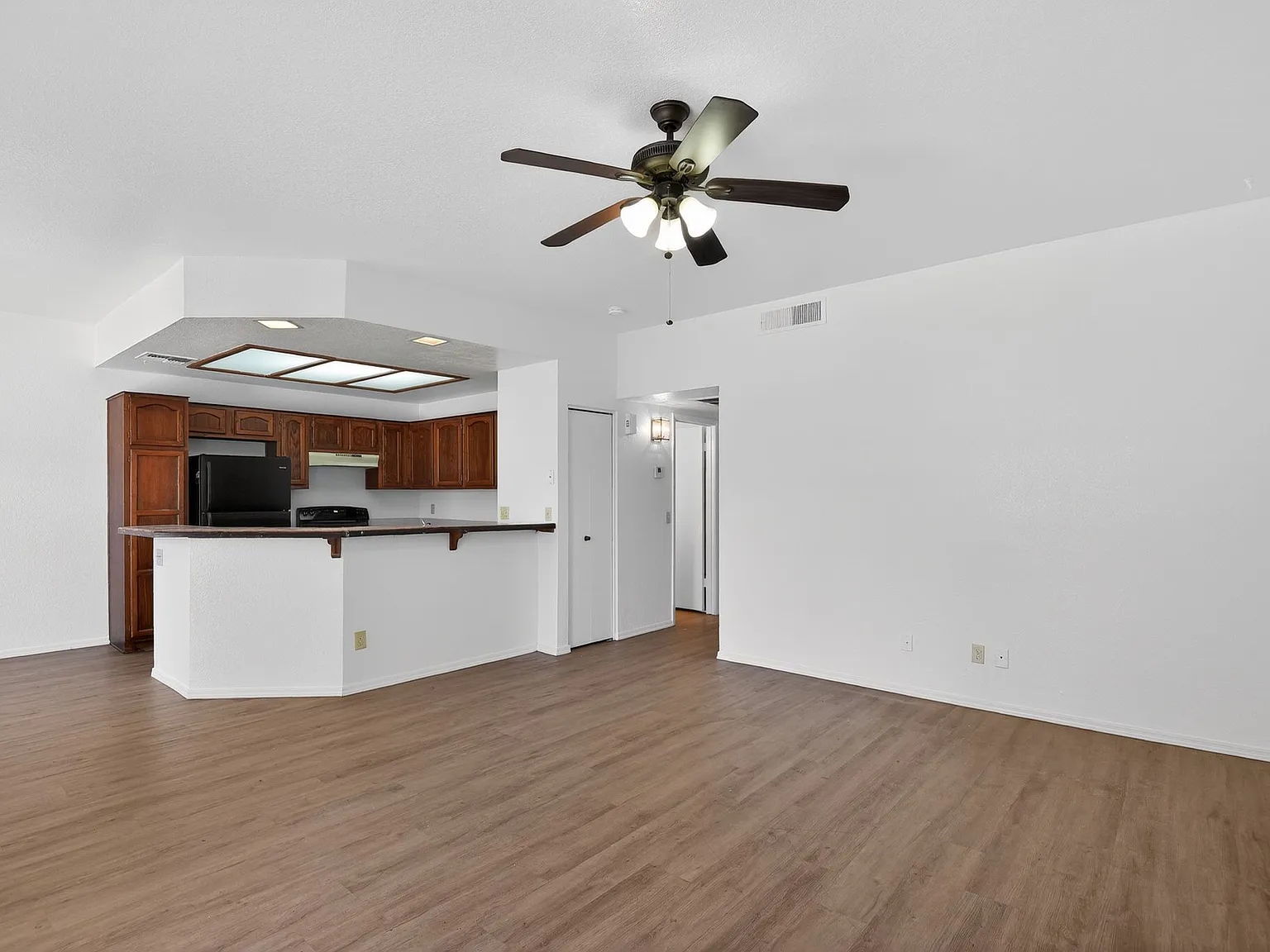 2 bed, 938 sqft, $1,175 — Photo 4