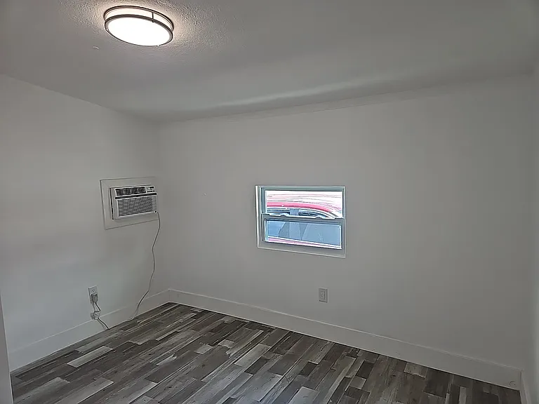 12401 W Okeechobee Rd #1 — Photo 15