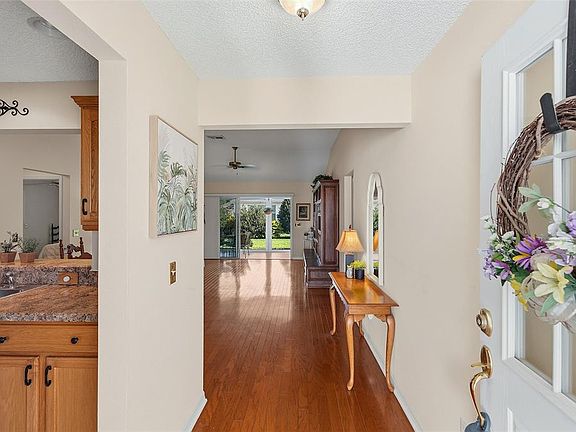 2nd image of 1681 SHELBURNE LANE