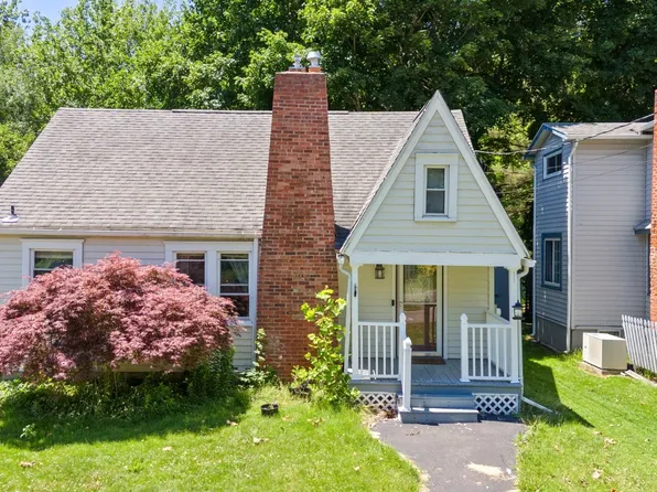 1240 Landon Rd, Vestal, NY 13850