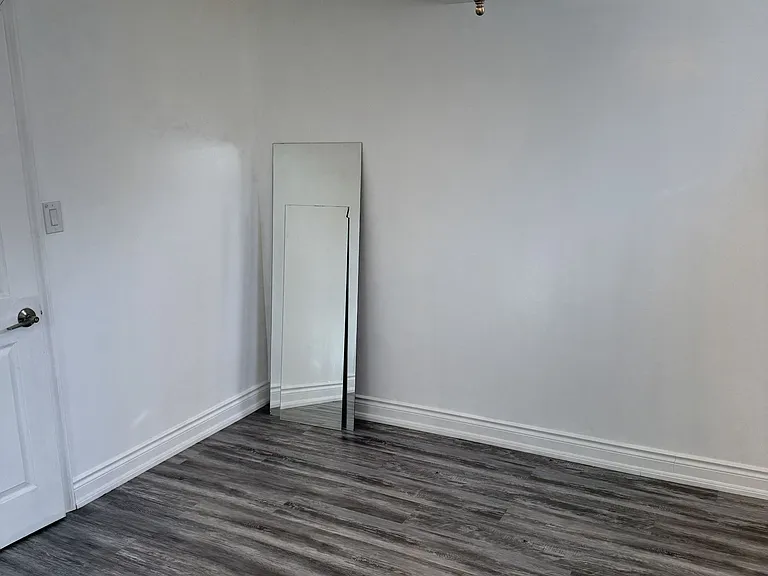 258 Maxwell St — Photo 6